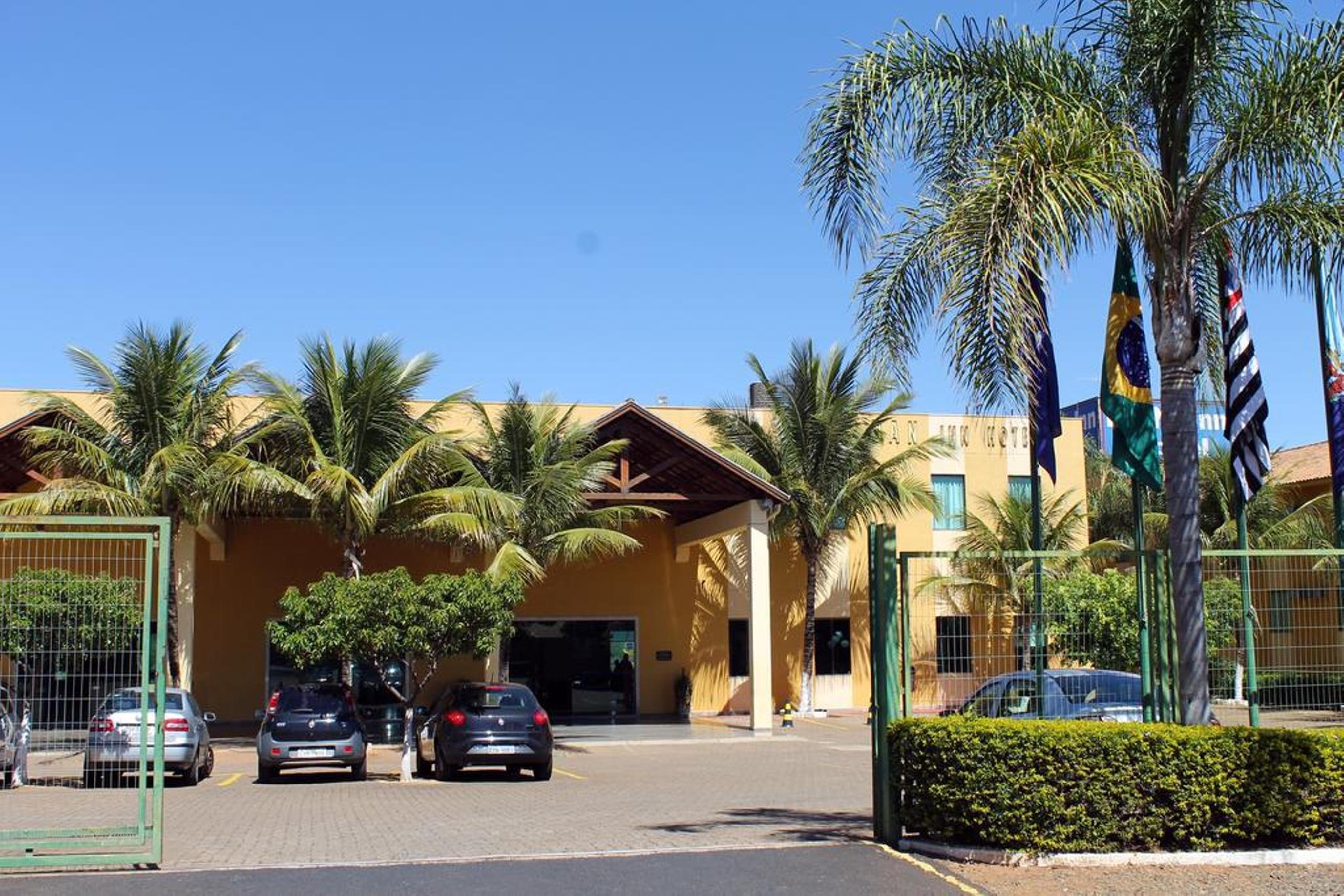 Hotel Dan Inn Franca & Convencoes By Nacional Inn エクステリア 写真