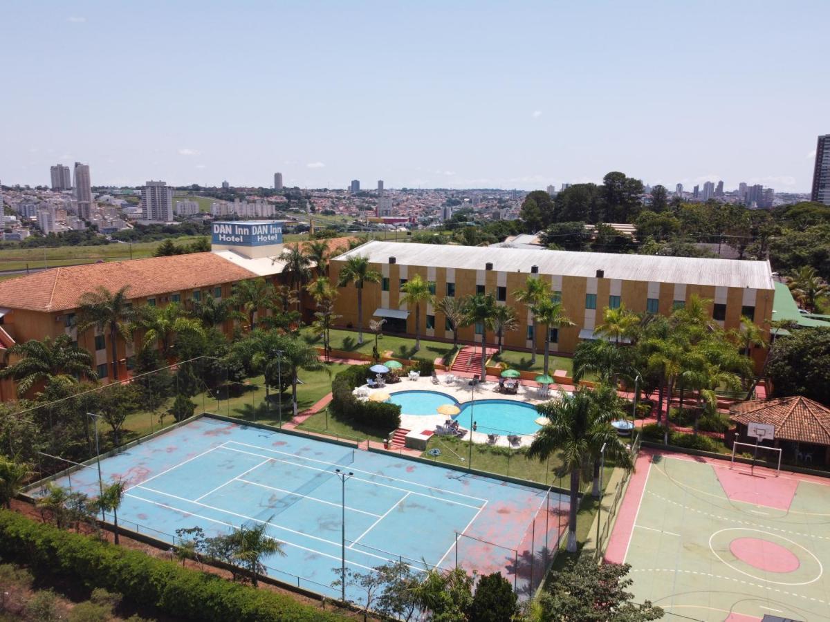Hotel Dan Inn Franca & Convencoes By Nacional Inn エクステリア 写真