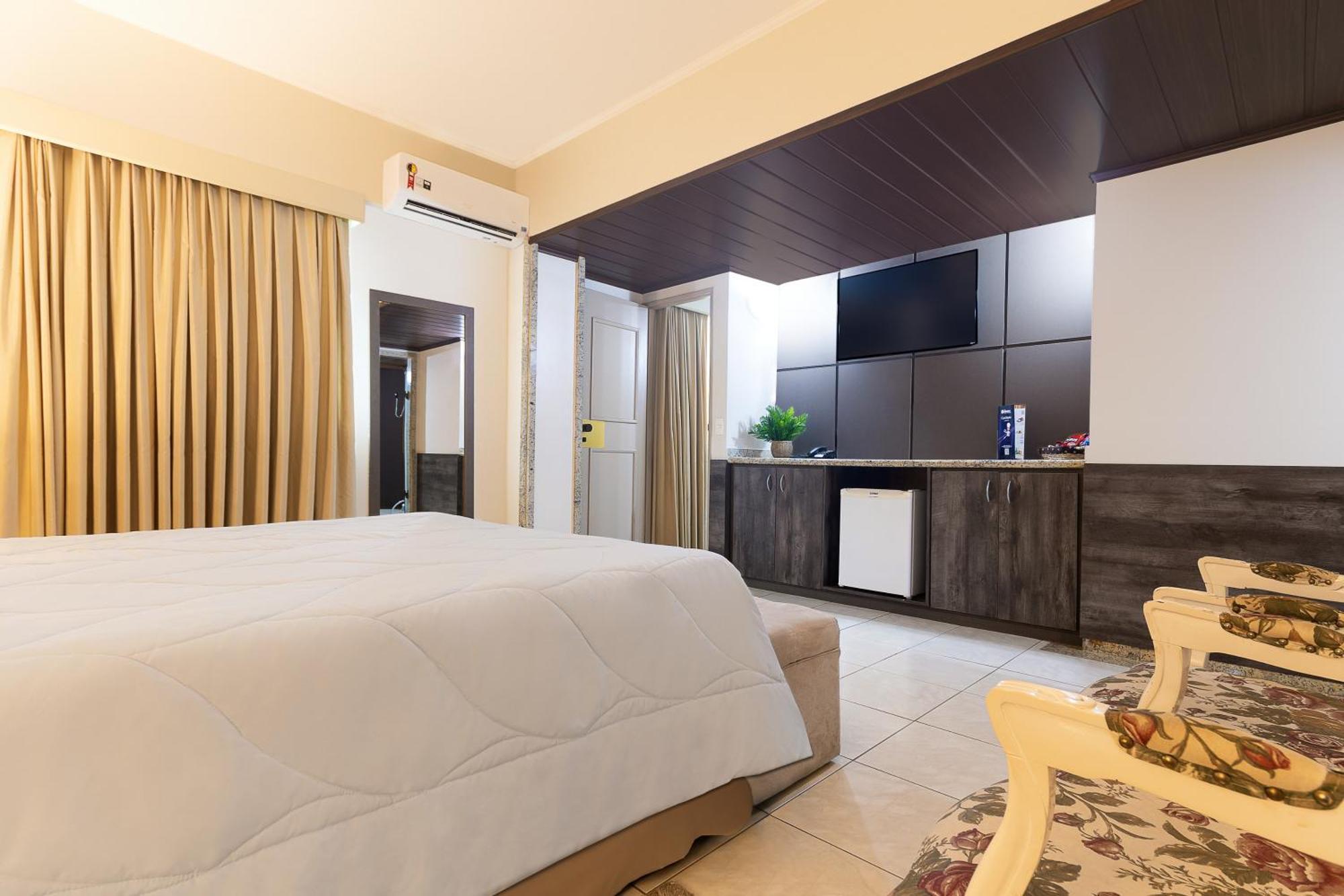 Hotel Dan Inn Franca & Convencoes By Nacional Inn エクステリア 写真
